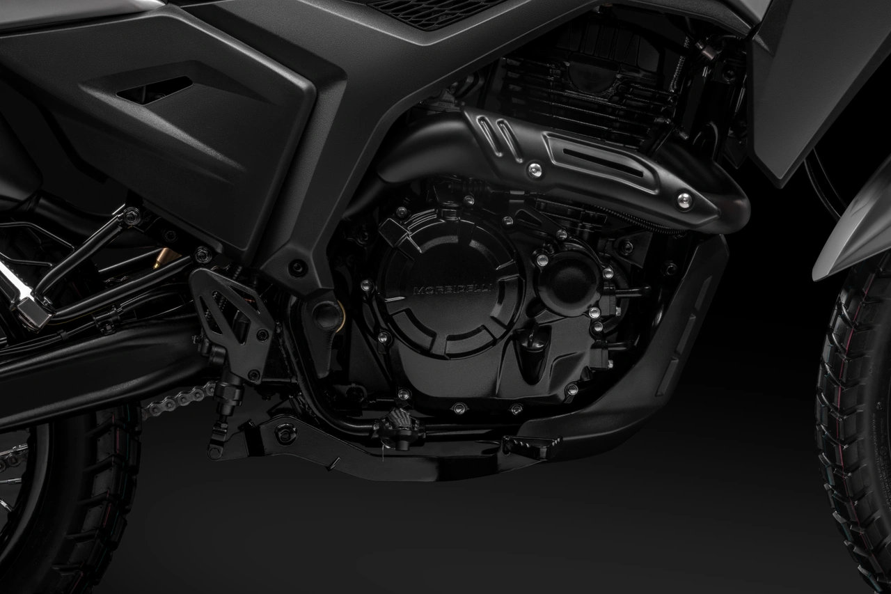 250cc SOHC EFI engine – Raw power, zero complications.