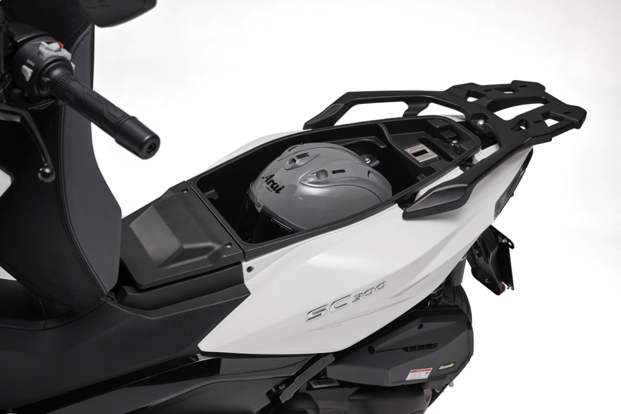 Spazio Sottosella Ampio